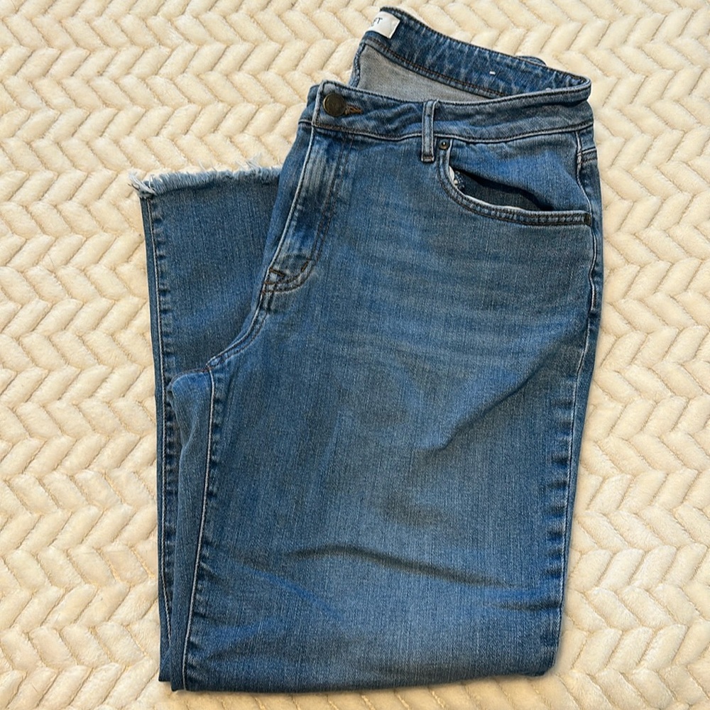 LOFT Outlet Cropped Curvy Boyfriend Jeans